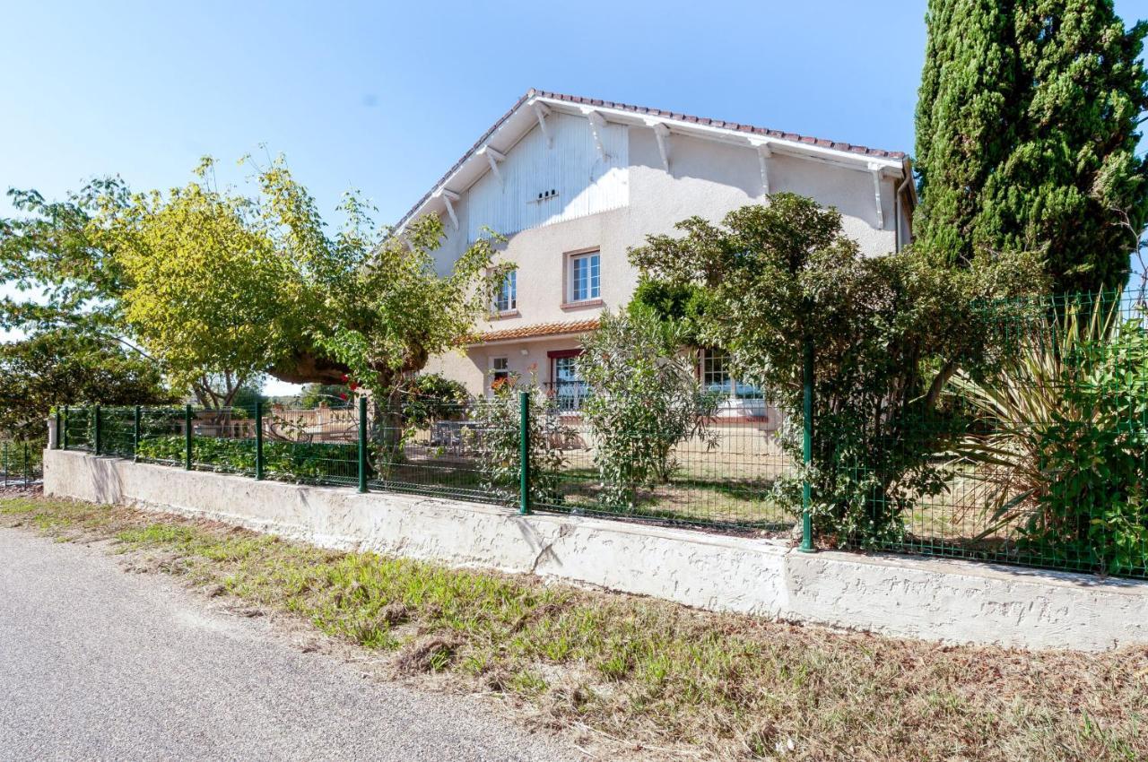 Вилла Chez Annie Et William Montpouillan Экстерьер фото